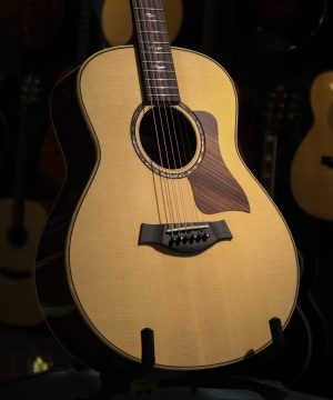 Taylor GT 811e Grand Theater