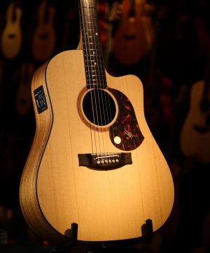 Maton Solid Road Series 70C