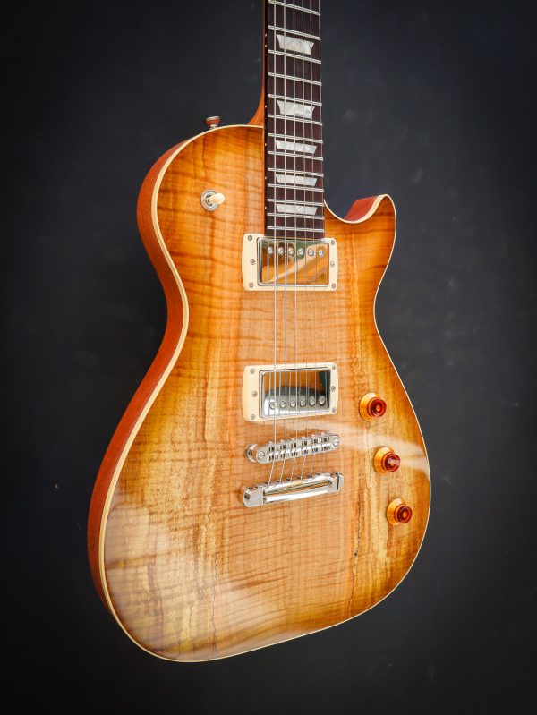 Cream T Aurora Custom Naked Whisker Burst - Afbeelding 4