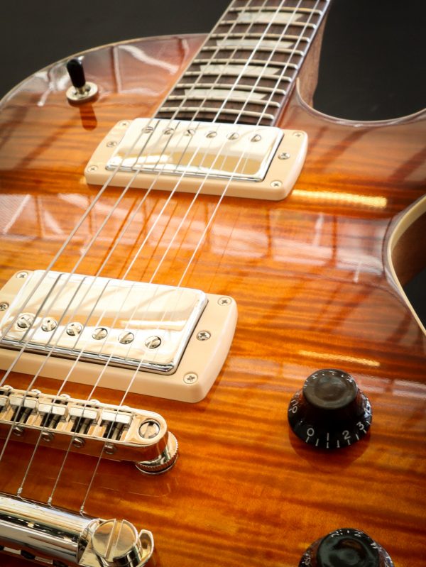 Cream T Aurora Custom Whisker Burst - Afbeelding 11