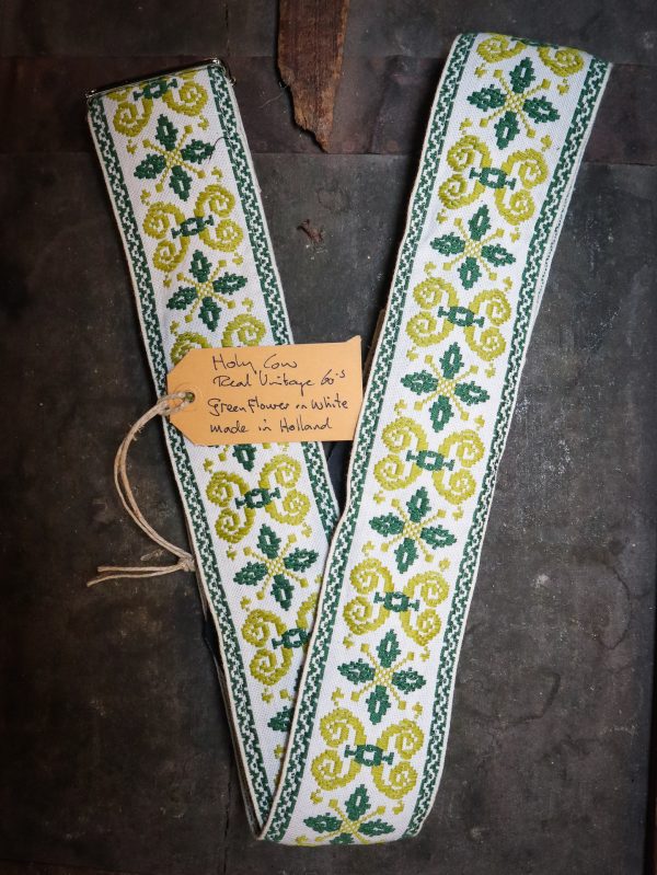 Holy Cow Real Vintage Green Flower N White