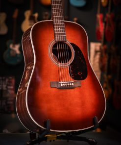 Martin D-28 Ambertone