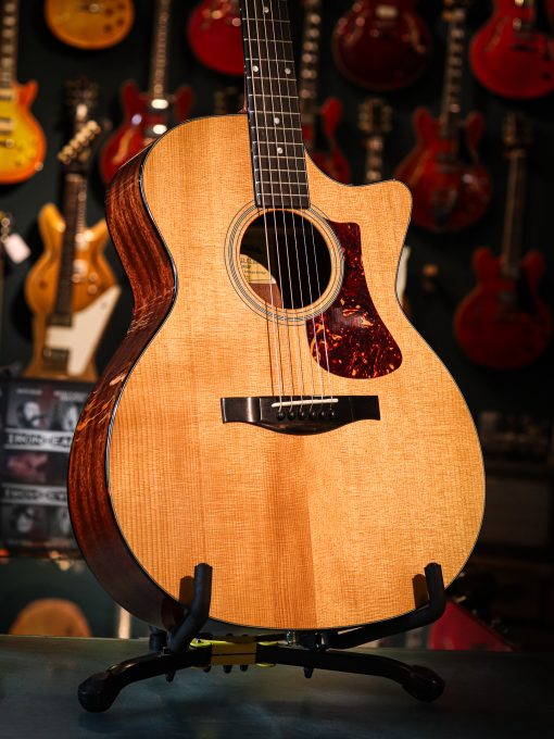 Eastman AC122-1CE Deluxe