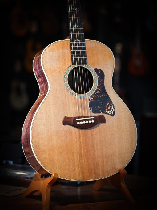 Taylor 814-e Golden Label Honduras Rosewood