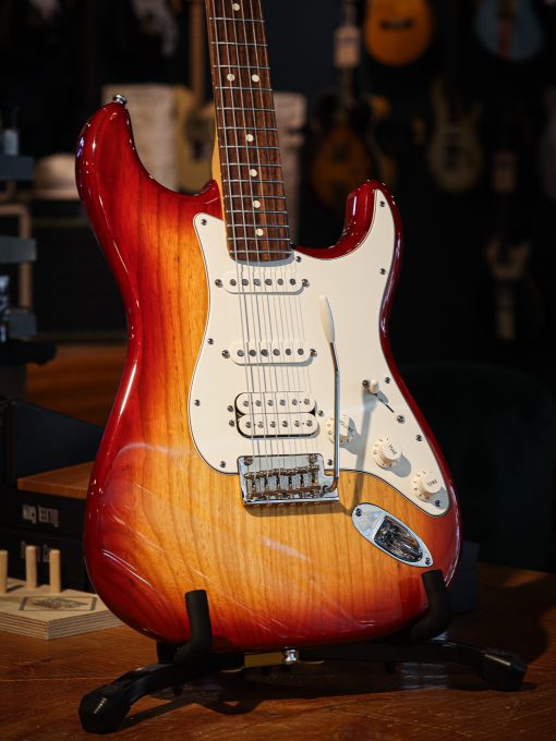 Fender 2010 American Standard Stratocaster HSS Sienna Sunburst (Pre-Owned)