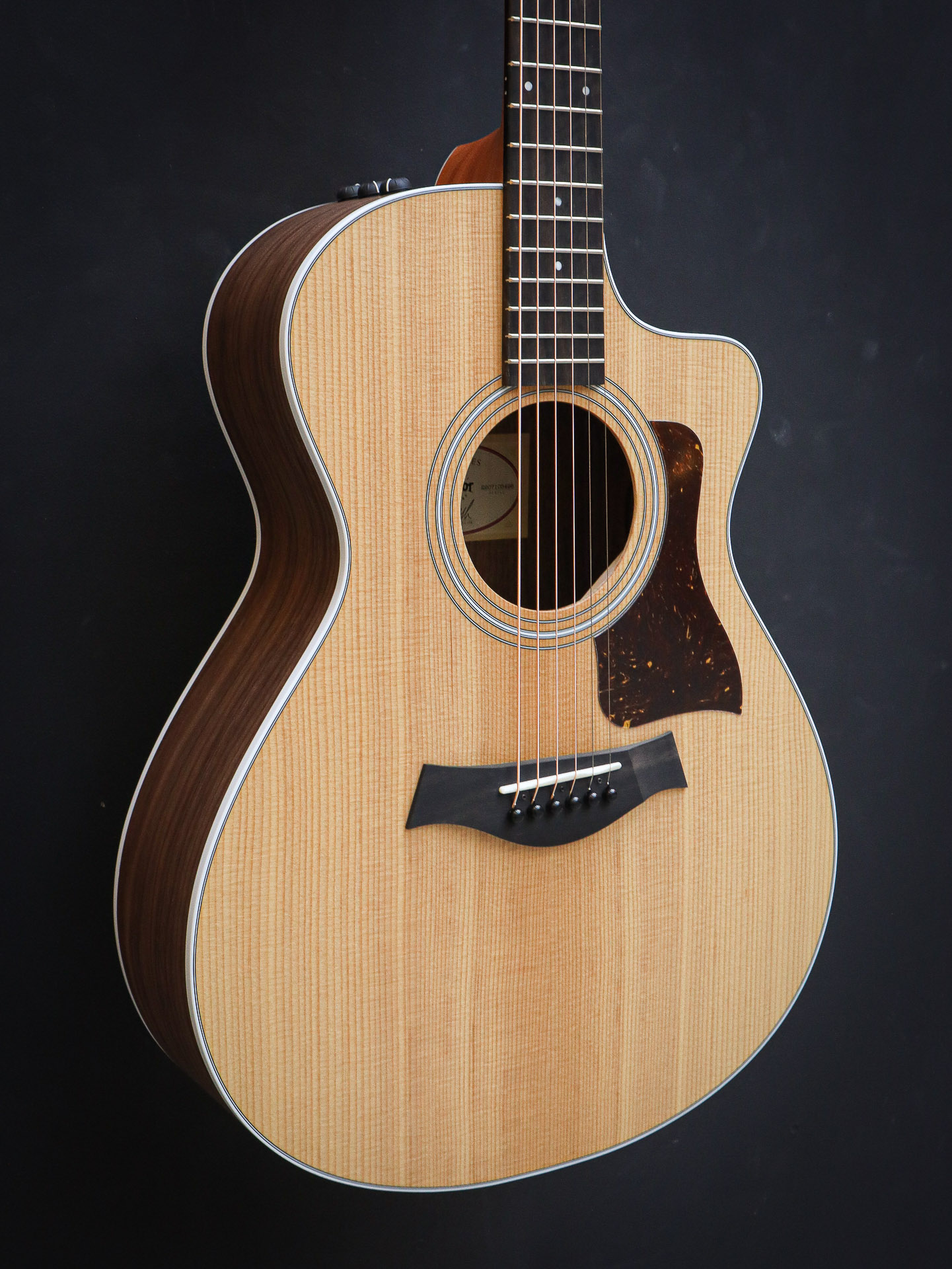 Taylor 212ce - Afbeelding 4