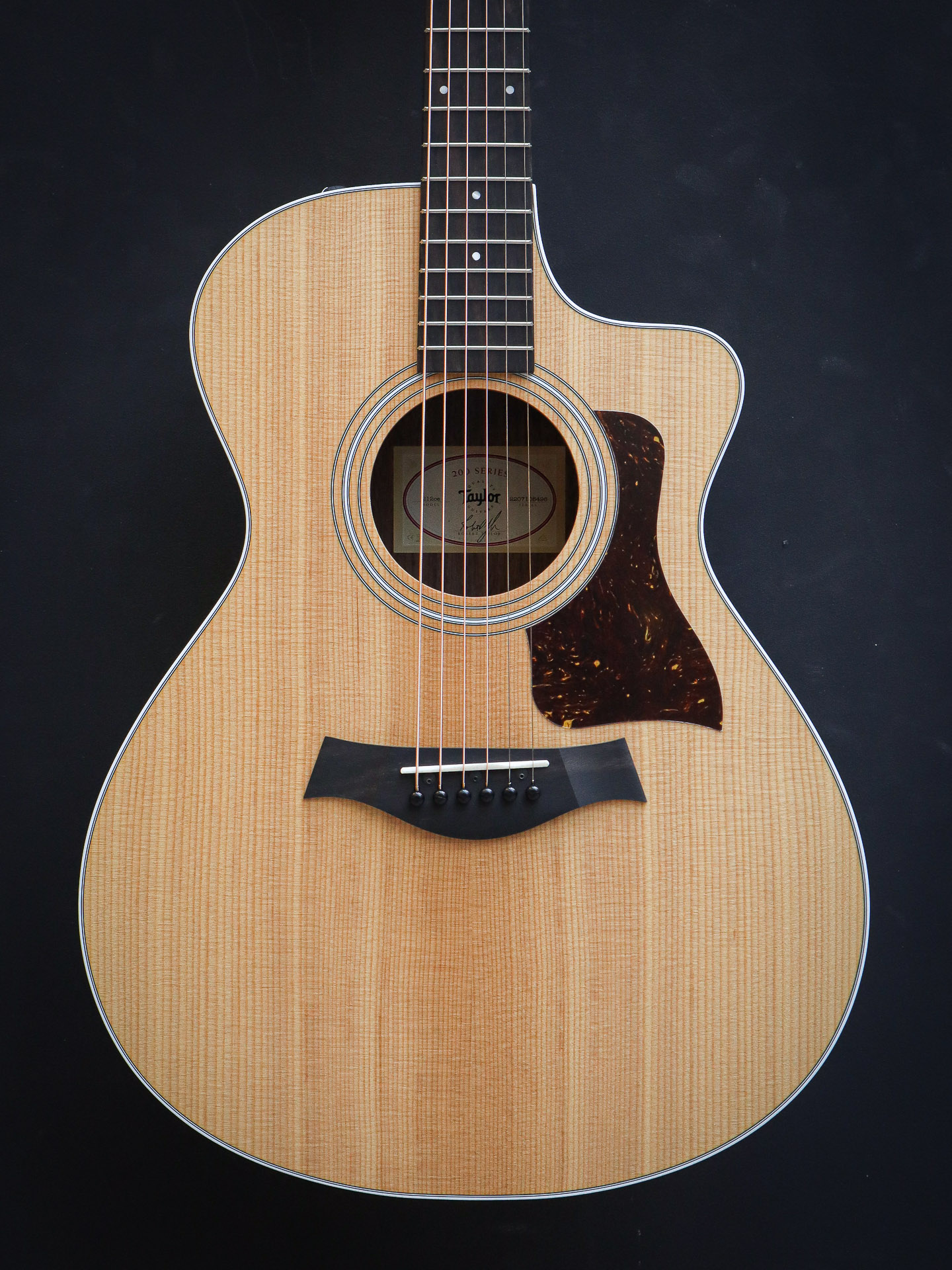 Taylor 212ce - Afbeelding 3