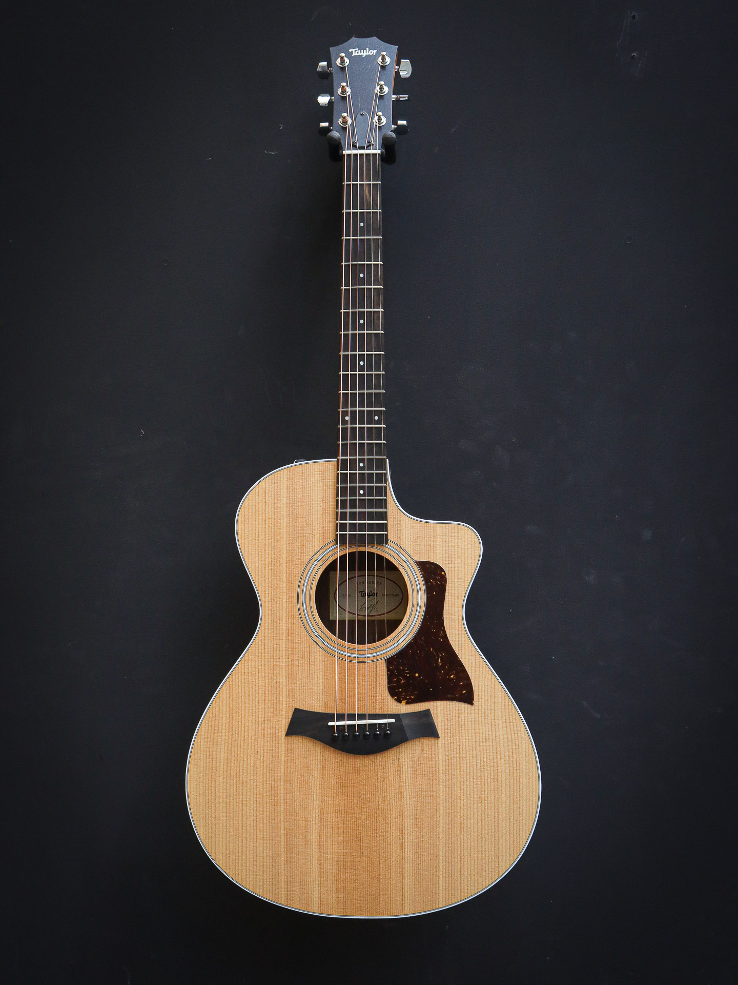 Taylor 212ce - Afbeelding 2