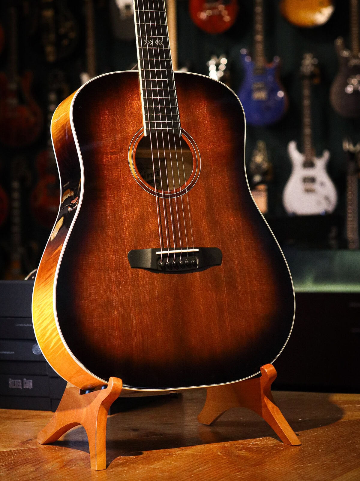 Dowina Master Series Acero D Sunburst