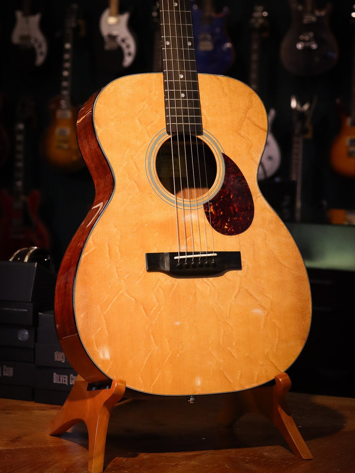 Eastman E1 OM Deluxe