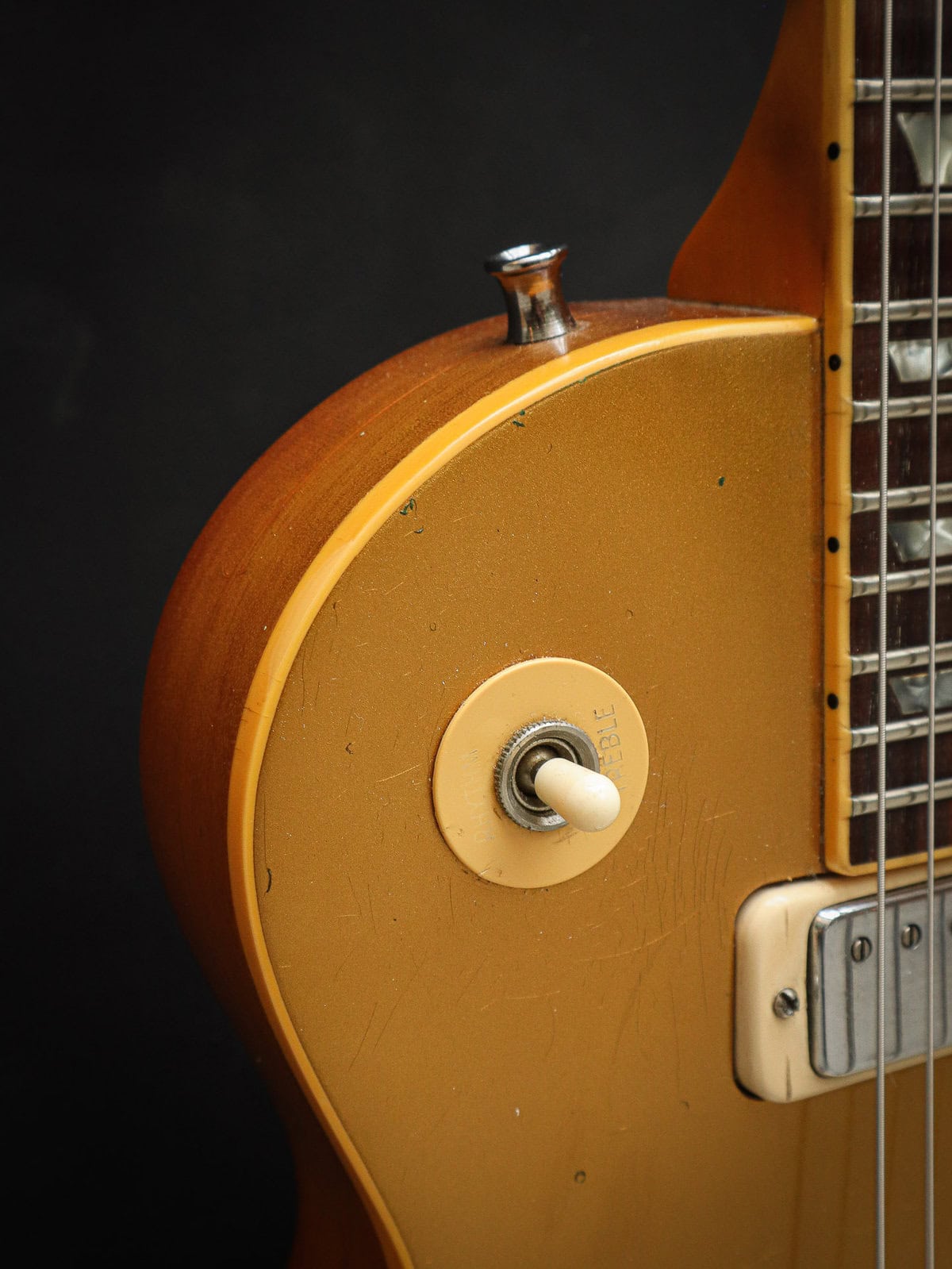 1975 Gibson Les Paul Deluxe Gold Top Pre-Owned - Afbeelding 5