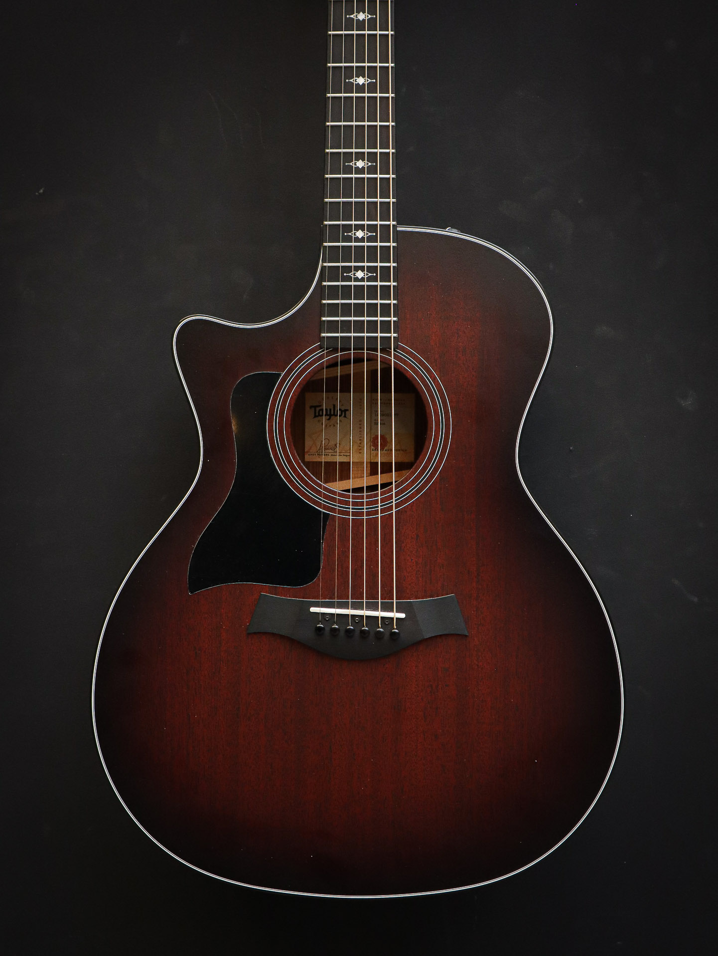 Taylor 324ce Lefty Pre-Owned - Afbeelding 3