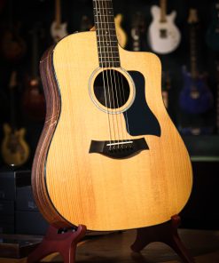 Taylor 210ce Plus