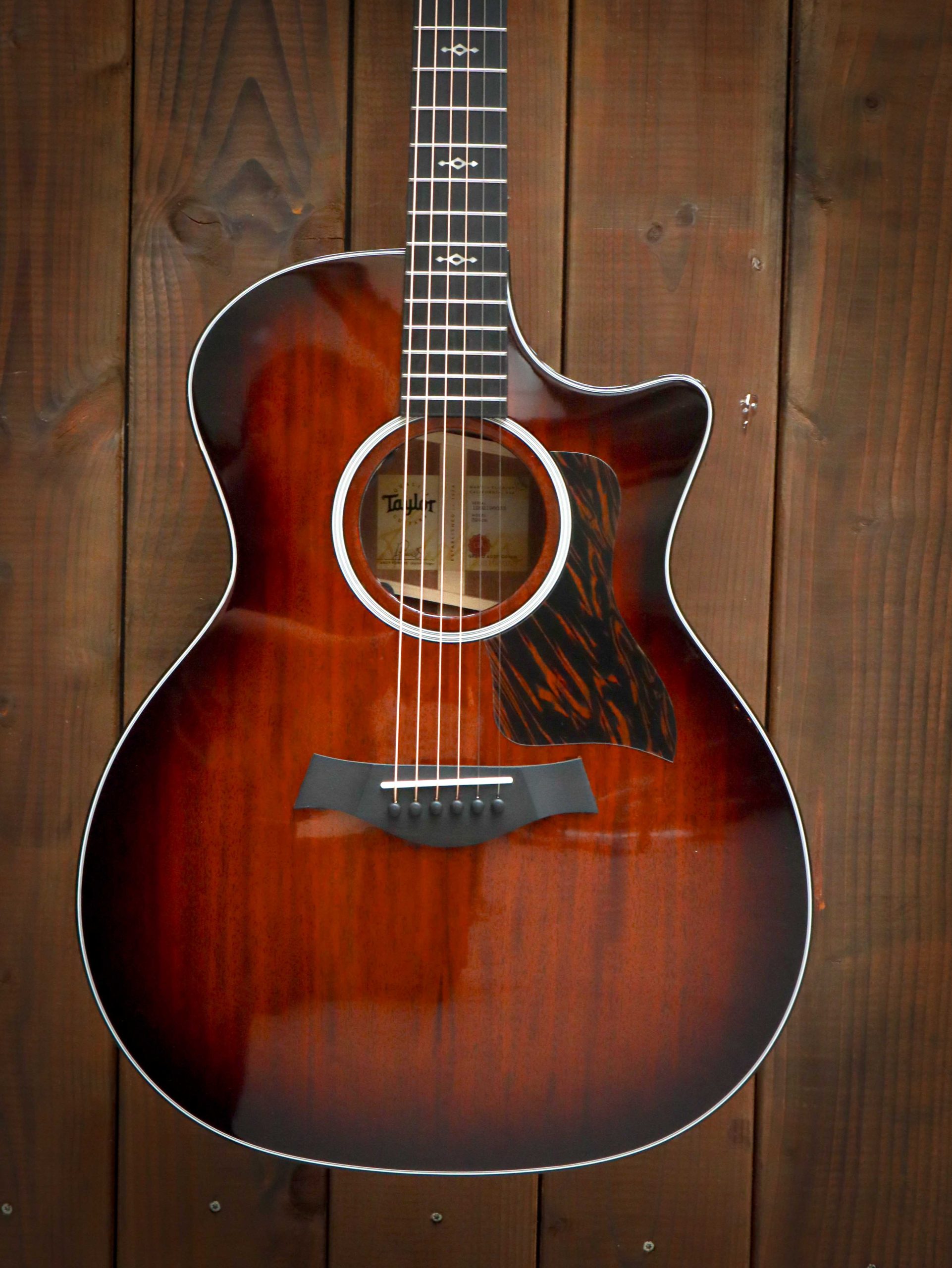 Taylor 324ce Next Generation - Afbeelding 3