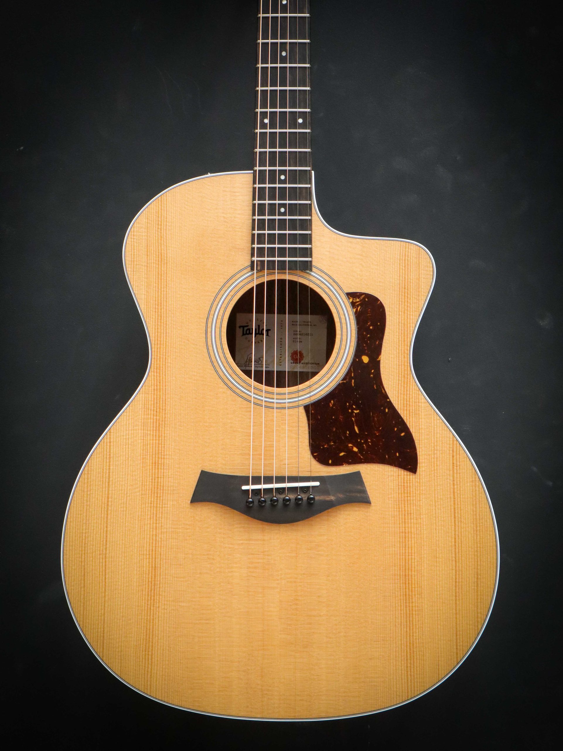 Taylor 214ce - Afbeelding 3