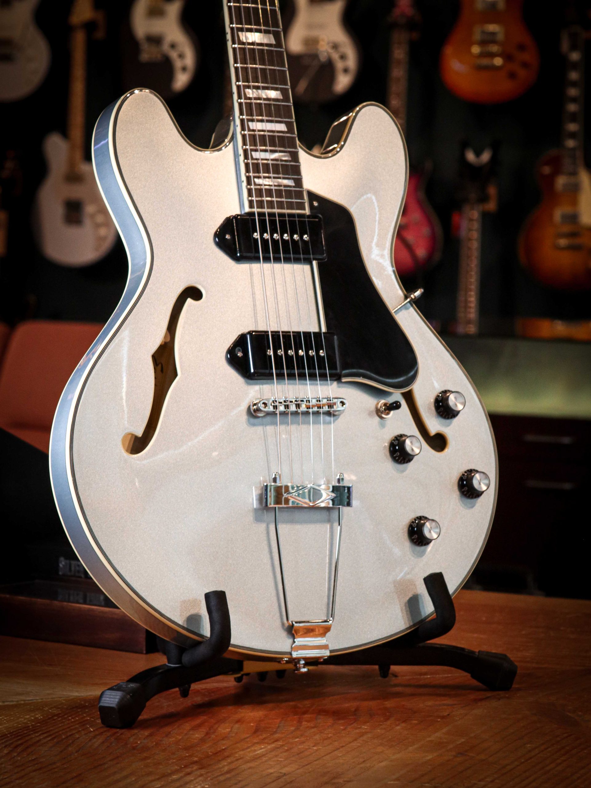 Eastman T64 Trapeze Iced Blue Metallic